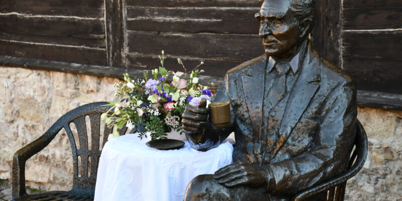 Tēja ar Ēvaldu Valteru